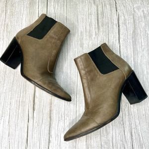 Schutz Happy Ankle Heeled Leather Bootie Dark Olive 7.5